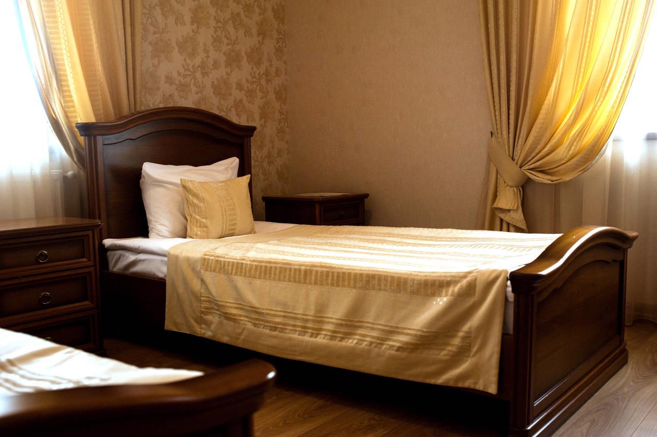 Відень Lviv Extérieur photo