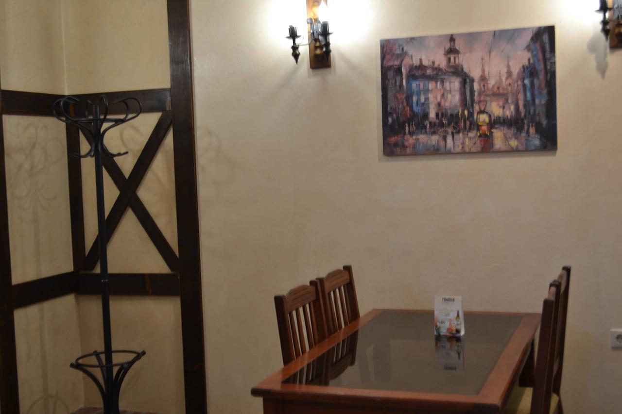 Відень Lviv Extérieur photo